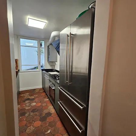 Les Freres Montgolfier - Les Canaux - 100 M2 * Paris